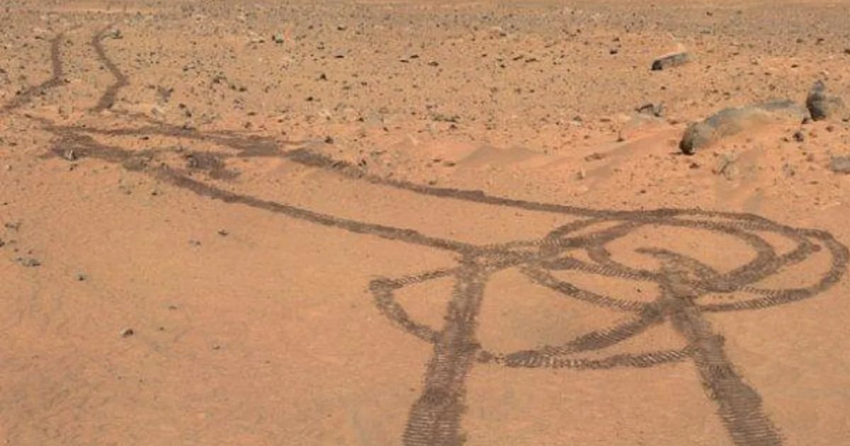 A Random Reminder That NASA Drew a Big Ol’ Dick on the Surface of Mars